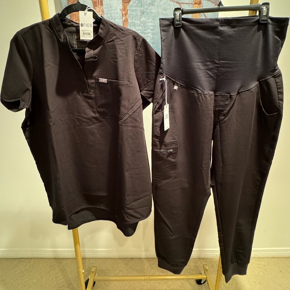 FIGS, LARGE, MATERNITY, SCRUBS, TOP & BOTTOM, BLACK